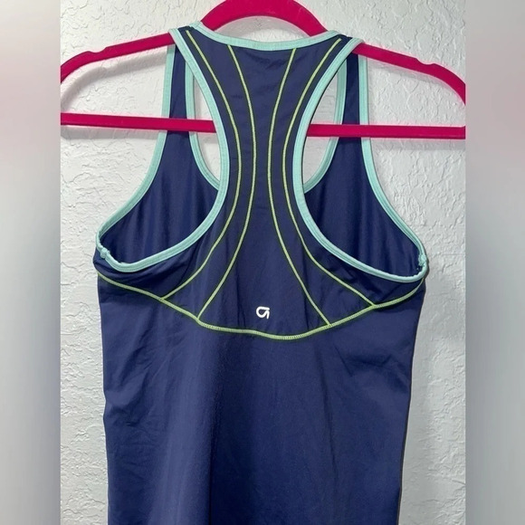 Gap Fit Women's Racerback Blue, Teal & Green Tank - Picture 5 of 7